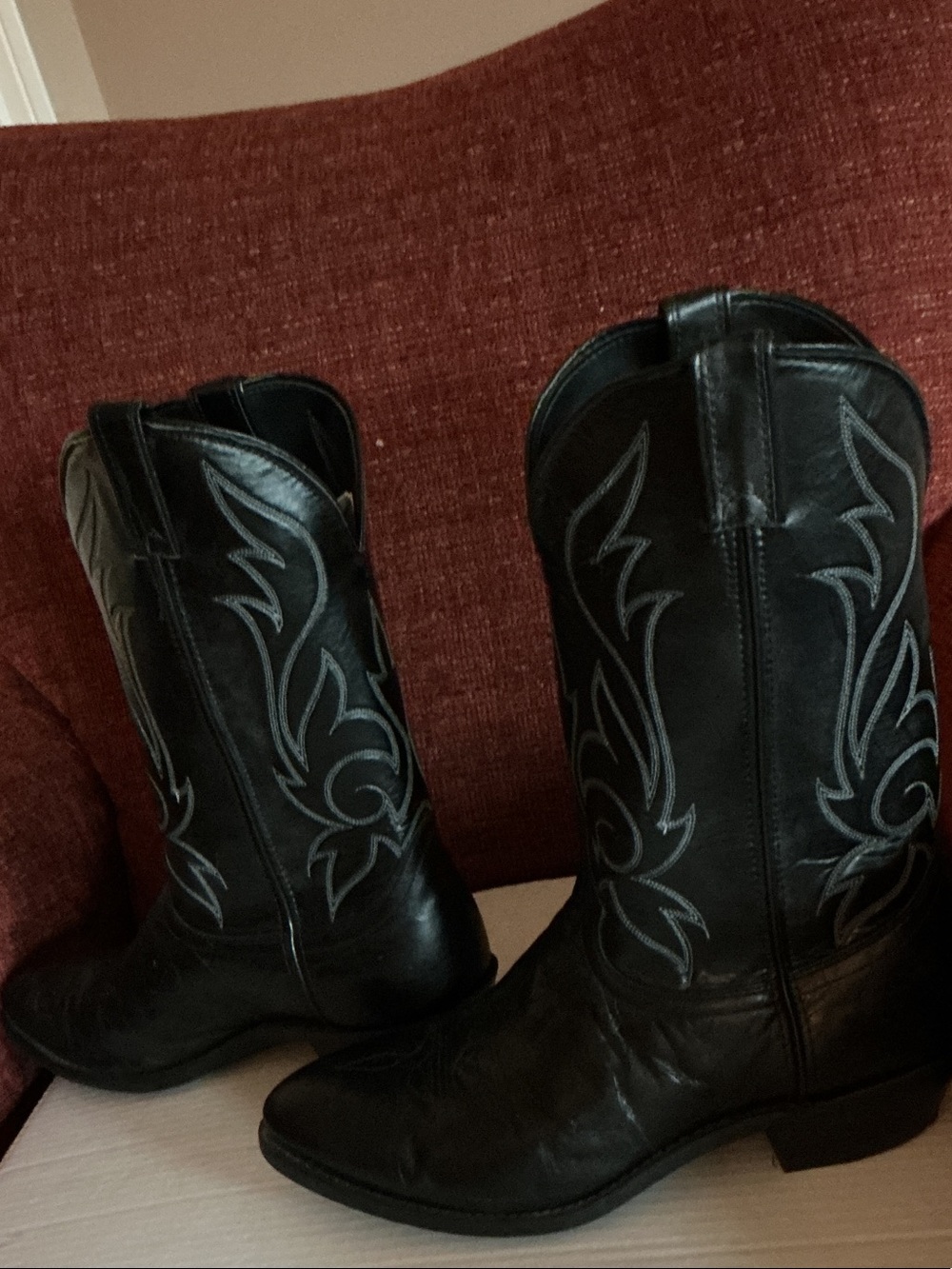 Laredo Black Western Boots with Contrast Stitching